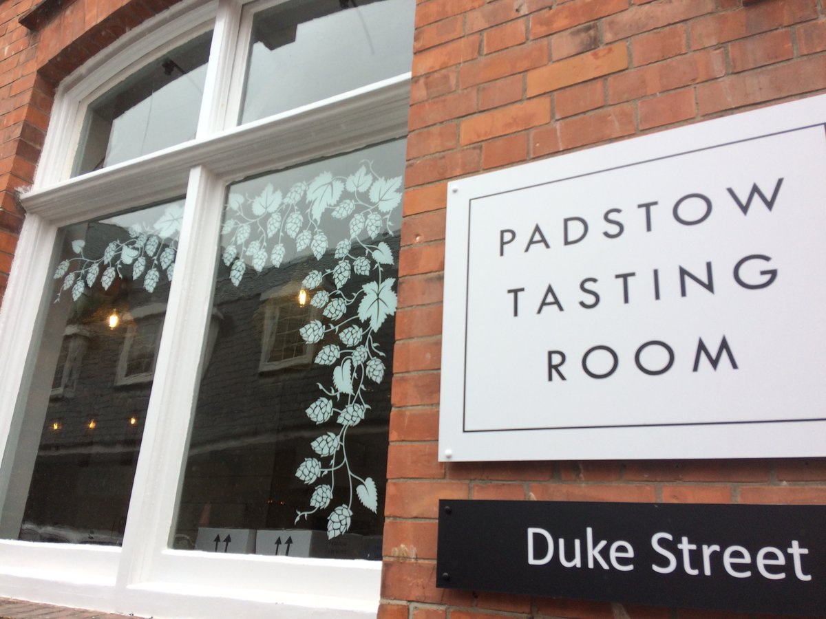 countysigns's tweet photo. A whole host of new #signs and #windowgraphics for Padstow Tasting Room in the old post office building in #Padstow - looks great in there guys, you're on my to do list for a #windjammer soon! 👍 🤘 🙌 https://t.co/2ikOiYxjUf