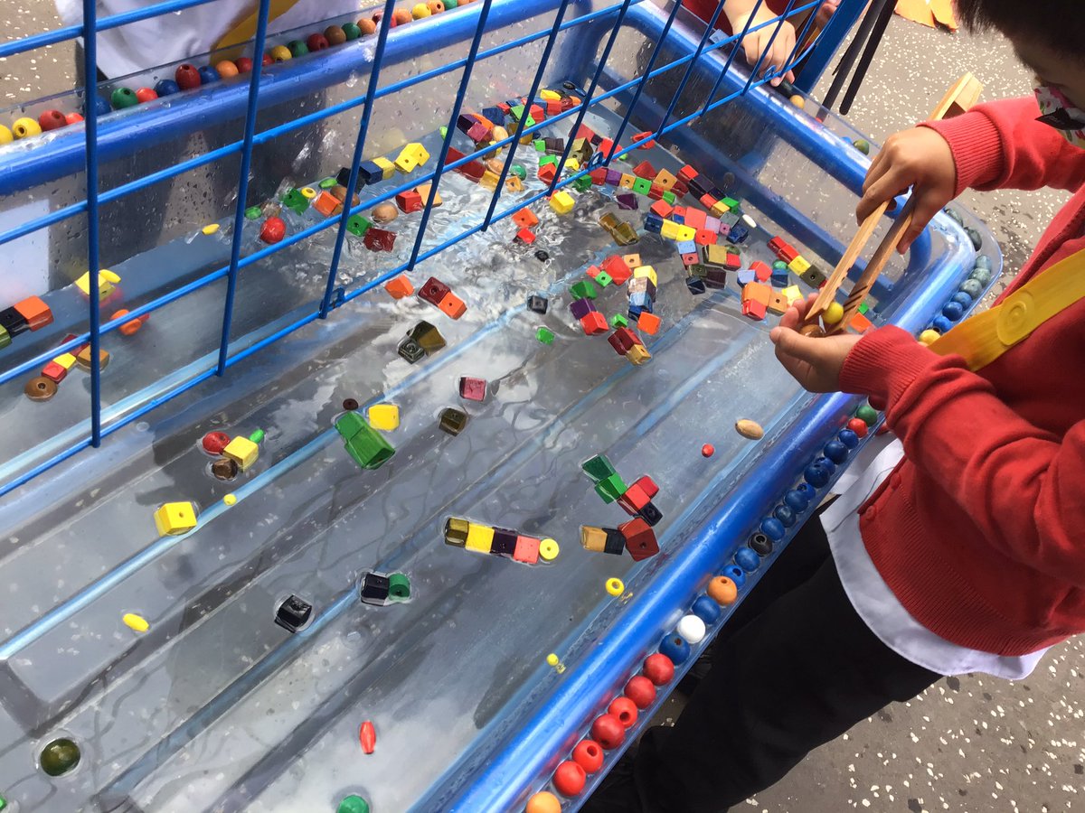stockbridge_ps's tweet photo. Some of our P1’s from the P2/1 class are strengthening their muscles in their fingers which supports the development of writing.  #finemotorskills #infantdepartment #prewriting #earlyliteracy #playistheway https://t.co/oQs7w9VZLM