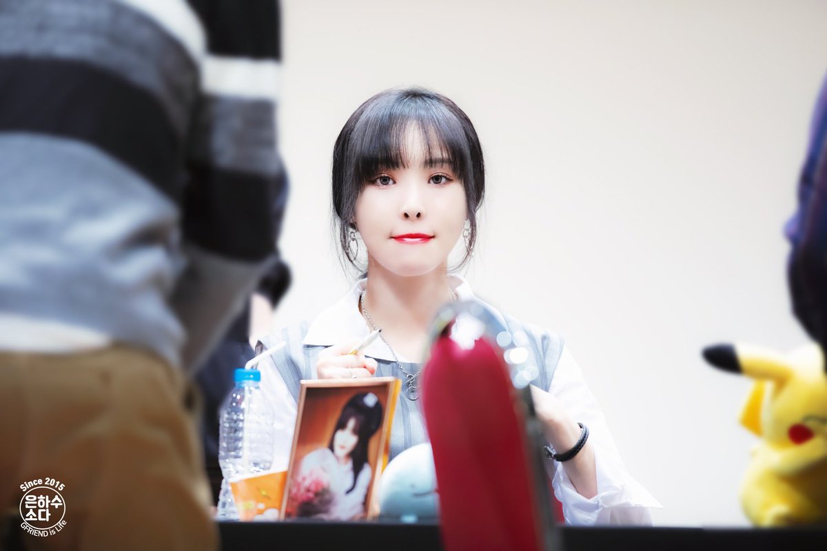 MilkywaySoda116's tweet photo. #回LABYRINTH #교차로 #상암
#Crossroads7thWin #GFRIEND66thWin

2020.02.16 일요일
8th Mini Album 
'回 : LABYRINTH'
상암 팬사인회
유주 4pic

#여자친구 #GFRIEND #유주 #최유나
@GFRDofficial @GFRDofficialJP https://t.co/sk5QNwWxw6