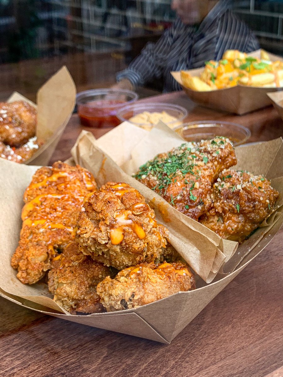 Resto_Halal's tweet photo. CONCOURS 🎉

🎁 1 invitation pour 2

🔁 Rt ce tweet 
🔅 Follow @Resto_Halal &amp; @WingsandChill 
👩🏼‍🤝‍👨🏽 Mentionne un pote sous ce tweet

Tirage au sort : le 14/09 

#concours #food #restohalal #wings #streetfood https://t.co/hhbHkdSGot