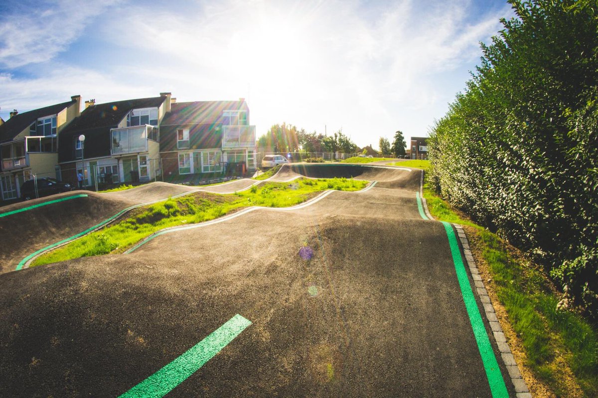 ProTracksBMX's tweet photo. Sainghin-en-Weppes, 59184 - 🇫🇷  - Inauguration du PumpTrack ! 
Vendredi 11 septembre 2020 à partir de 18:30
Il vous suffit d'apporter votre casque, votre masque, et bien sûr, votre vélo, skate, rollers, trottinette.
Localisation : Allée des Jardins. 
Partagez l'info et à vendredi https://t.co/xeOvHf5SLB