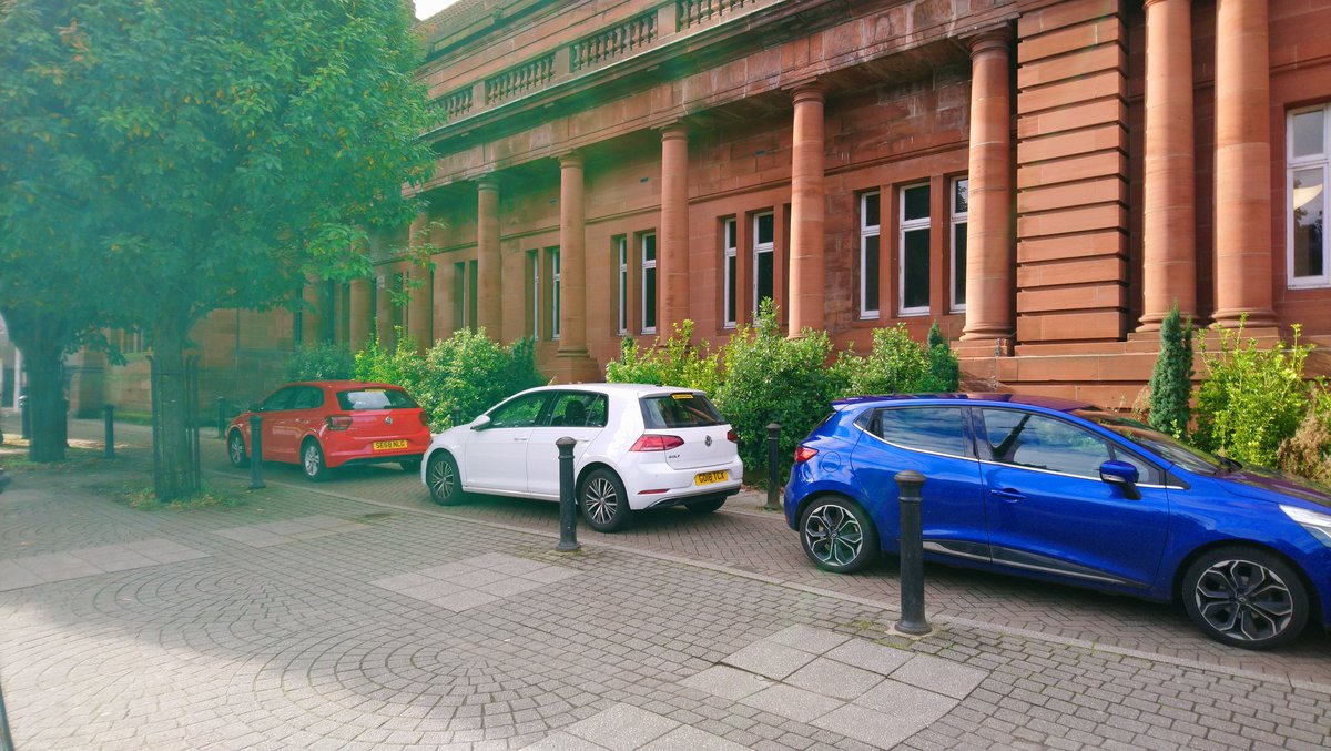 yokecoco's tweet photo. @GlasgowCC @SustransScot you are going to such efforts and expense to create #spacesforeveryone. Blocking up pedestrian areas is not ideal. This is not a car park @glasgowlife @KelvinHall16 @AnnaLangside #yorkhill #kelvingrove #finnieston https://t.co/R2NoIdilgw