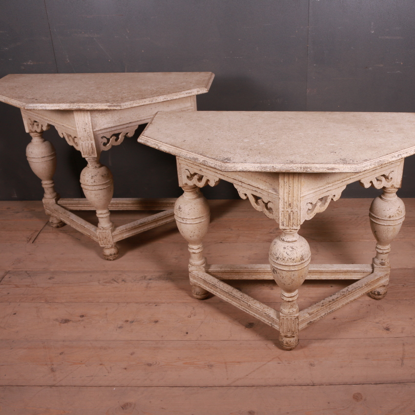 ArcadiaAntiques's tweet photo. Pair of early 19th C Dutch painted oak console tables. 
Price: £2,750
https://t.co/Z7PbO03G4c

#PairofDutchTables #DutchConsoleTables #paintedoakconsoletables https://t.co/1viJEsDbeZ