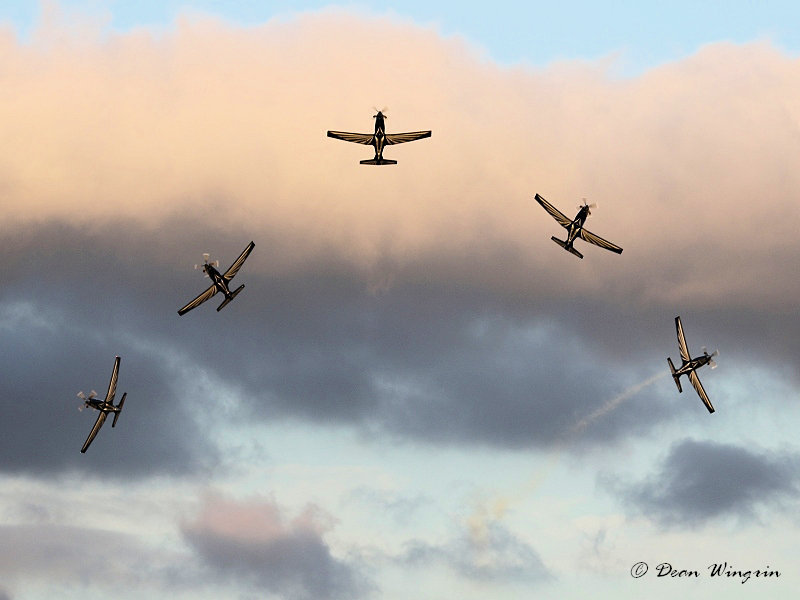 deanwingrin's tweet photo. Photo of the Day: The Silver Falcons, official aerobatic team of the #SAAF! #SilverFalcons #SANDF #aviationgeek #SouthAfricanAirForce #SAAF100 #SAAFCentenary #AvGeek https://t.co/vfFayCzBUF