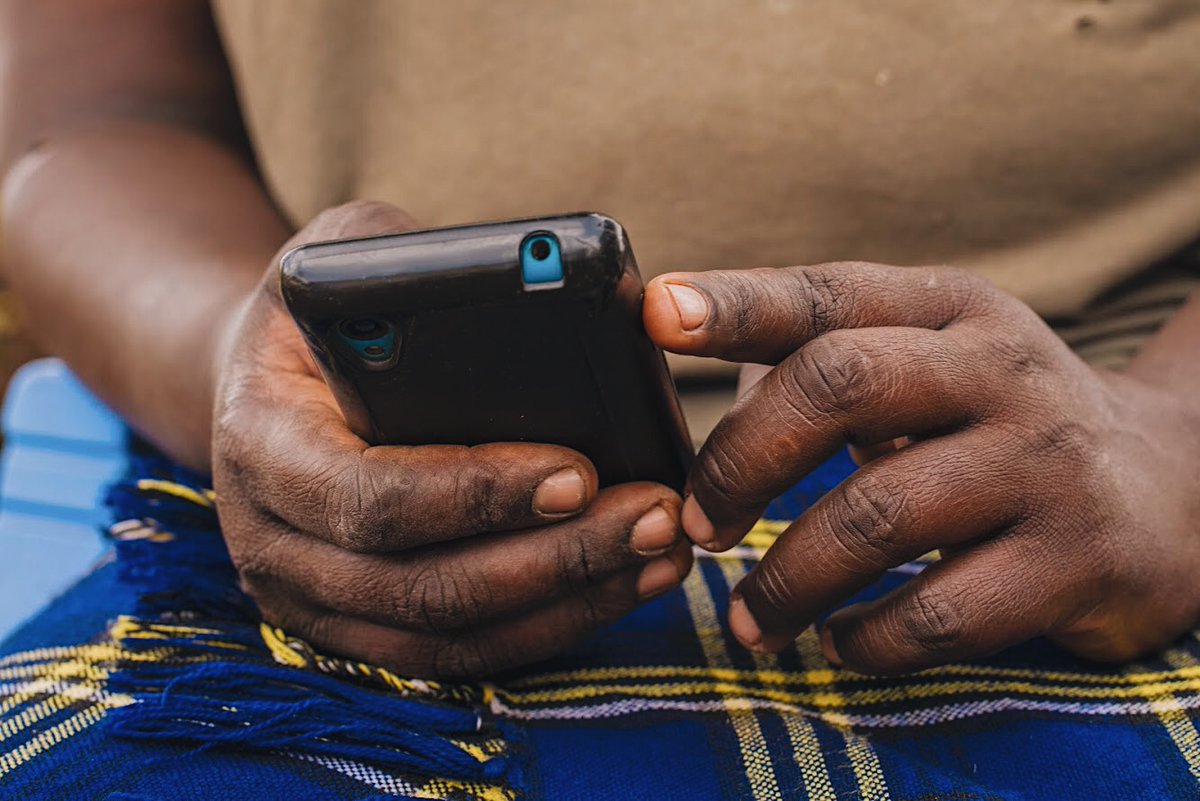 The pandemic has disrupted agri-food value chains in Africa.🌍 That's why <a href="/RaboFoodAgri/">Rabobank F&A</a>, FtMA, <a href="/SNVworld/">SNV - find us on Bluesky as snv.org</a>, and <a href="/agri_wallet/">Agri-wallet</a> teamed up to support Kenyan farmers. Since May, this support takes the pressure off those who are affected most by #COVIDー19.

More: agri-wallet.com/corona/