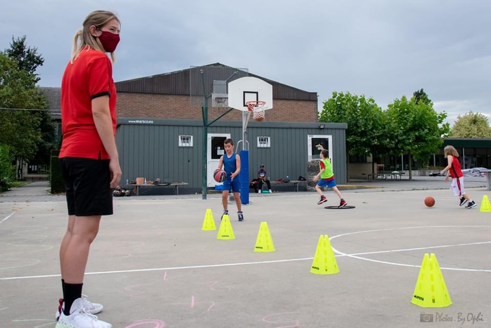 cdenvmerchtem's tweet photo. Naast de start van het nieuwe schooljaar zijn verschillende sportclubs ook herbegonnen met hun nieuw sportseizoen.
Je nieuwe / favoriete sportclub in #Merchtem kan je makkelijk terugvinden via https://t.co/Da0vzLMb9fβ¦ πͺ
#sportersbelevenmeer #cdenvmerchtem
#Merchtem1785
#tjseef https://t.co/csXZwrWgVg