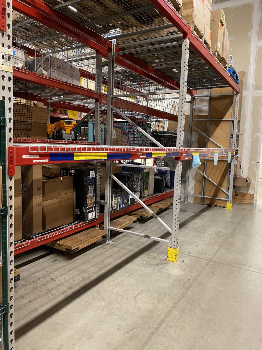 Who’s ready for some Halloween?!  👻 🎃 🦇  <a href="/J_ScreetonTGT/">Jeremy Screeton</a> <a href="/veramay11/">April Bengert</a>   Gotta compete with the 2217! 😝