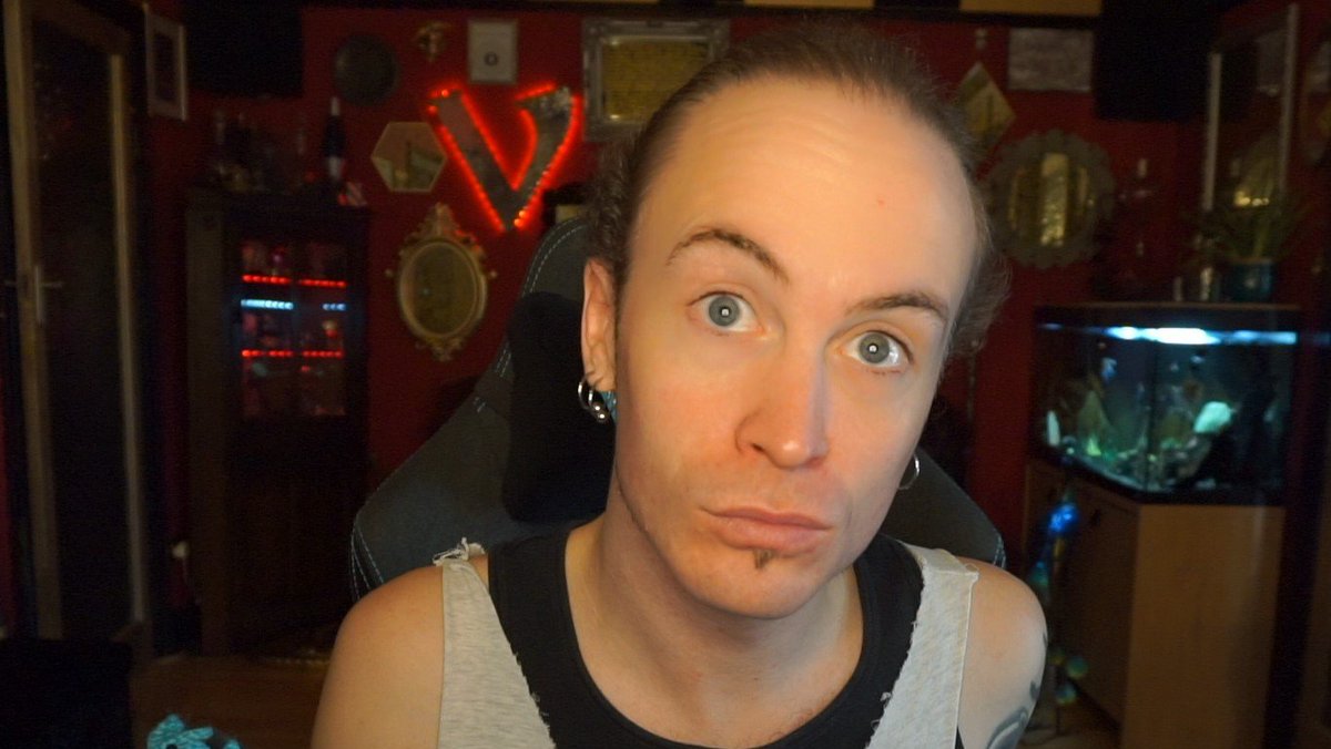 valenvain's tweet photo. I am feeling Rough, but goddamn am I making rough look good... however I'm in cosy clothes cause rough.
HOWEVER, Nothing is going to stop me doing my Make-up Tutorial Stream!
Live in 20mins https://t.co/oJp39Lv9ii
#twitchtv #maninmakeup #makeup #roughboy #maybegames https://t.co/DWBBRMUNrD