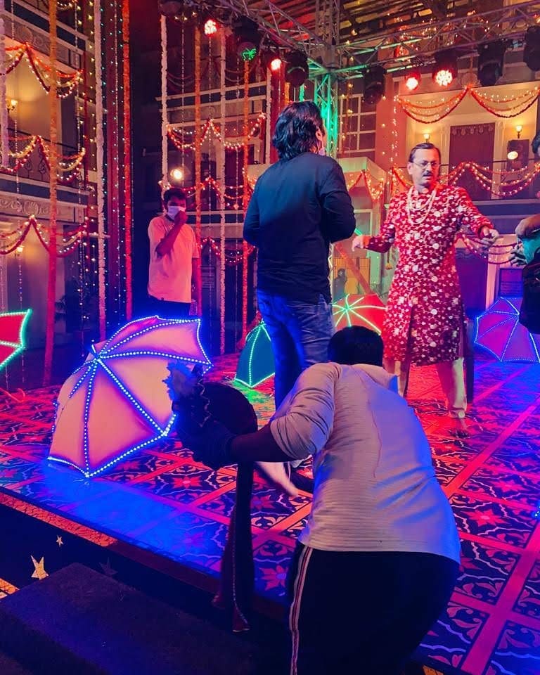 Tapusenafanclub's tweet photo. #BehindTheScenes #BTS #Onset #funonset #masti #dhammal #dhatting #GokuldhamKaGaneshotsav #TMKOCverified #TSFC #TMKOC #TSFCfanclub https://t.co/Cfw71hI7Lb