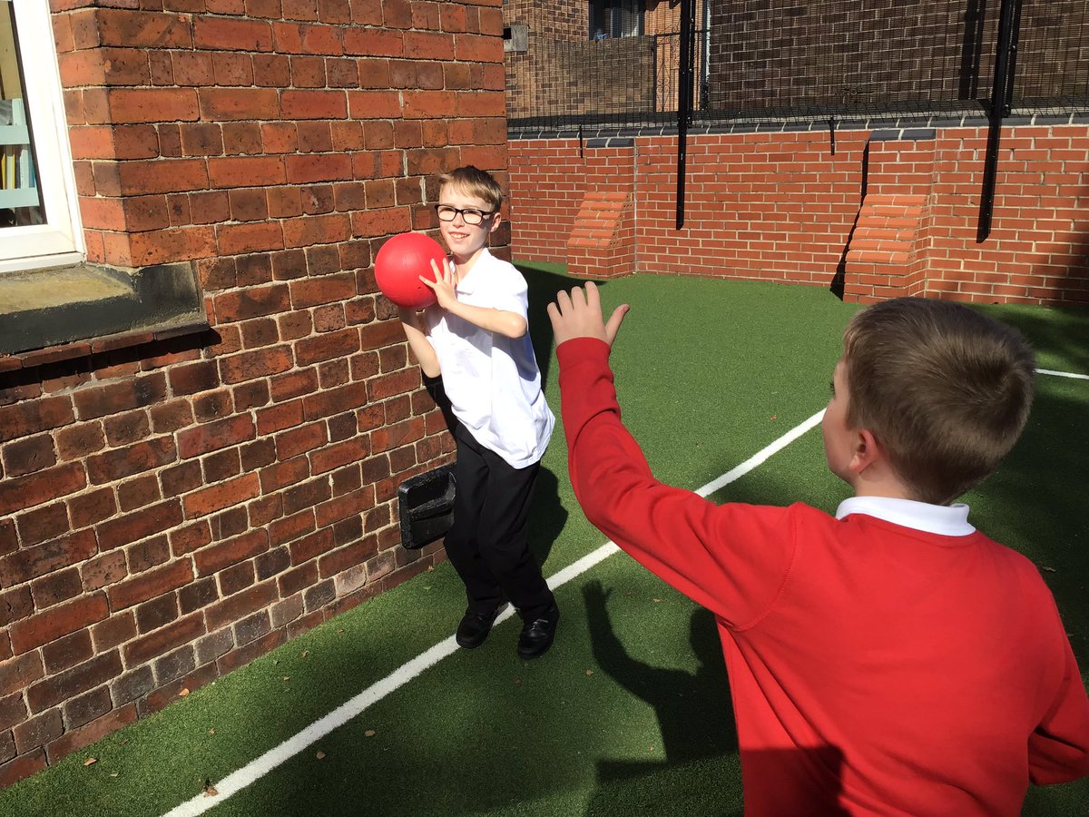 StreetLaneSch's tweet photo. Year 5 and 6 enjoying handball at break. https://t.co/yJR9zNkEYm