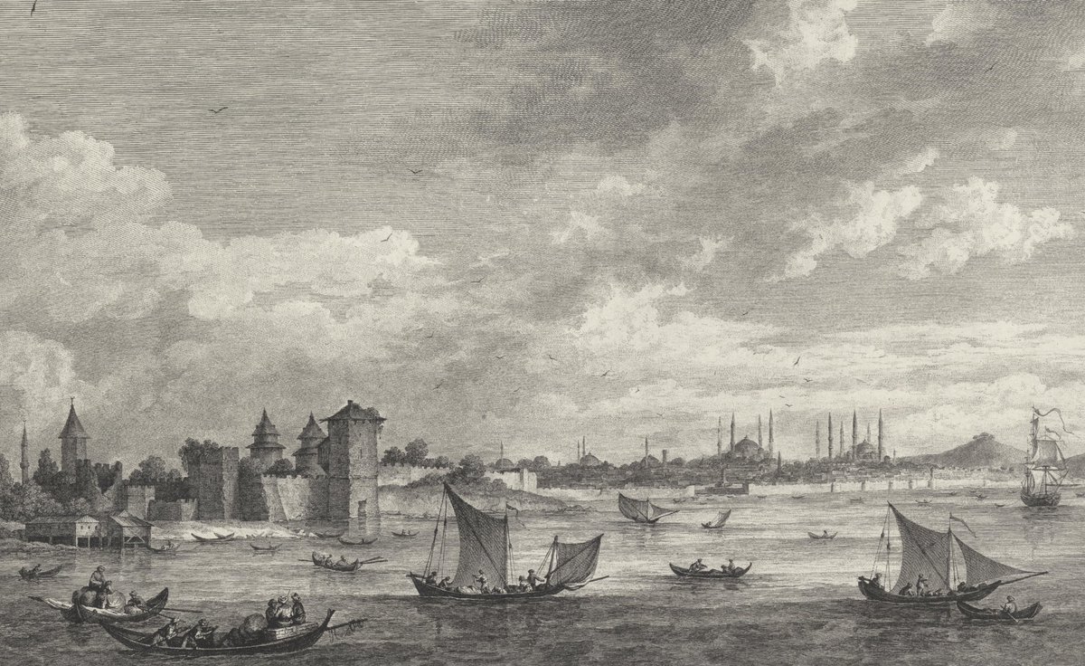 Mermer Kule Marmara Surlarının ilk kulesi. Bazı araştırmacılar bir Bizans Köşkünü taşıdığını düşünür.  Kent tarihinin en önemli köşe taşlarından biri. Sanırım üzerinden nefis birs Marmara sahili manzarası da izlenebilir. İnşallah bir gün İstanbul'a kazandırılır.