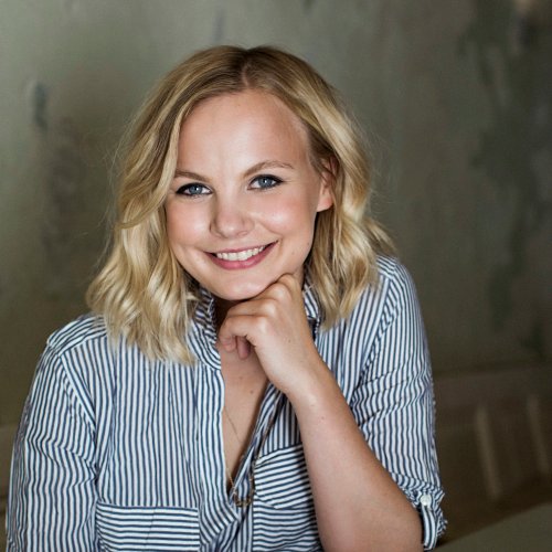 SaveTheWorldDE's tweet photo. YAY, @ToniScheurlen will be presenting TEDx Bonn! Happy to have her on board 
________________________________
#tedx #digitalhumanities #Sustainability #digitization #innovation https://t.co/Up3D51HwFo