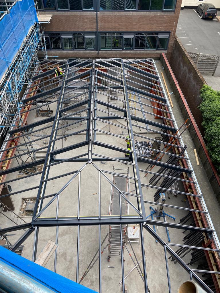 Ultraframe1's tweet image. Ultraframe Glass Roof System installed on some student accommodation in Nottingham. Installed by Nu Openings Ltd! 💚💚