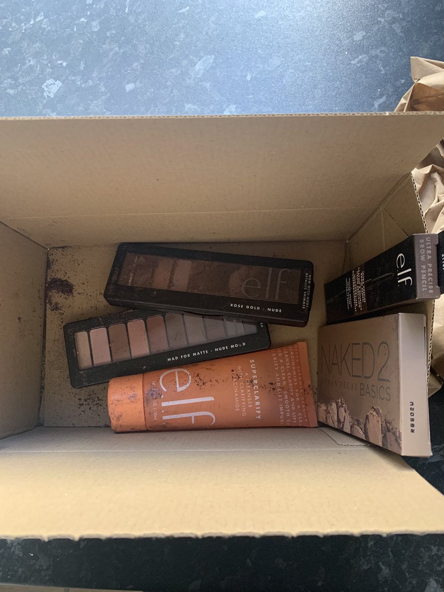 mamalloyd16's tweet photo. @BootsUK Carnage on the delivery front ☹️🥴 https://t.co/8Dcn32Nf2l