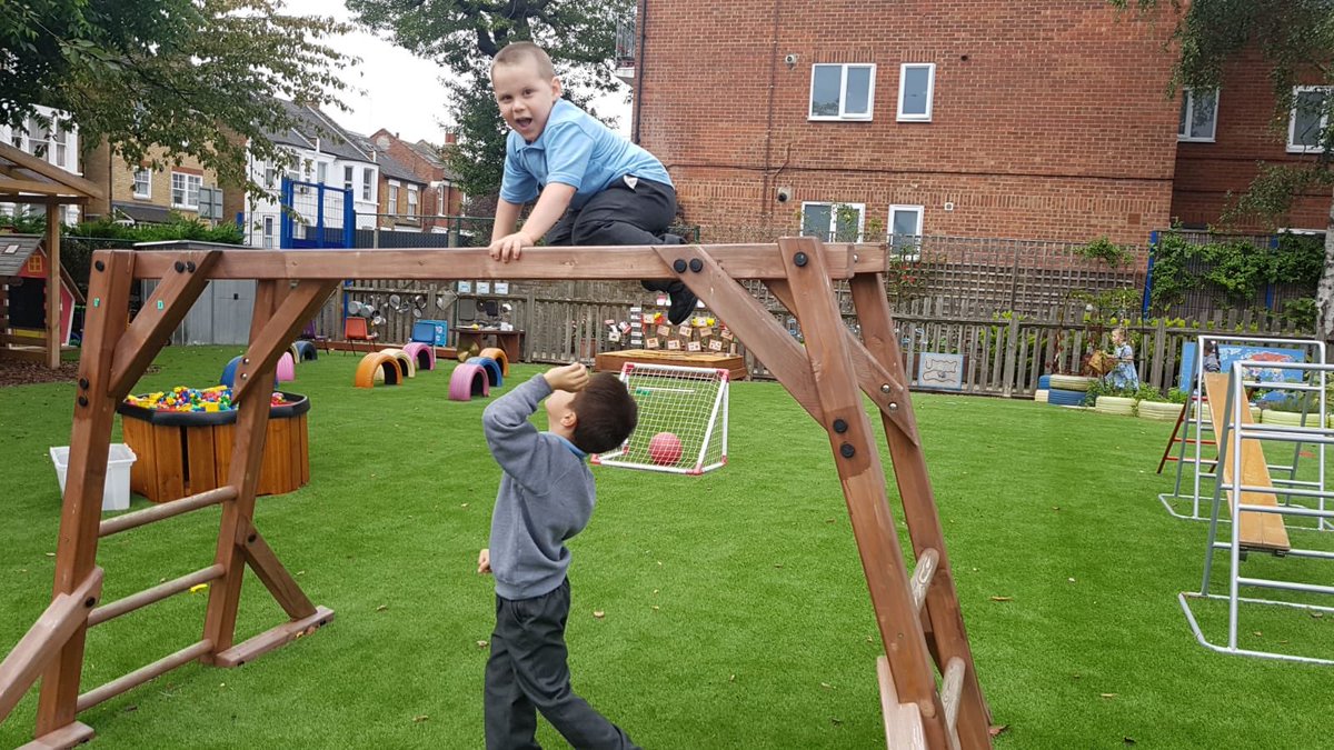 ololn11's tweet photo. We were so delighted to have the first members of our Reception class start yesterday! They are having such a wonderful time and we are very lucky to have these wonderful children as part of our school community ๐ #schoolsreopening #receptionclass2020 https://t.co/sGDVMZKUIn