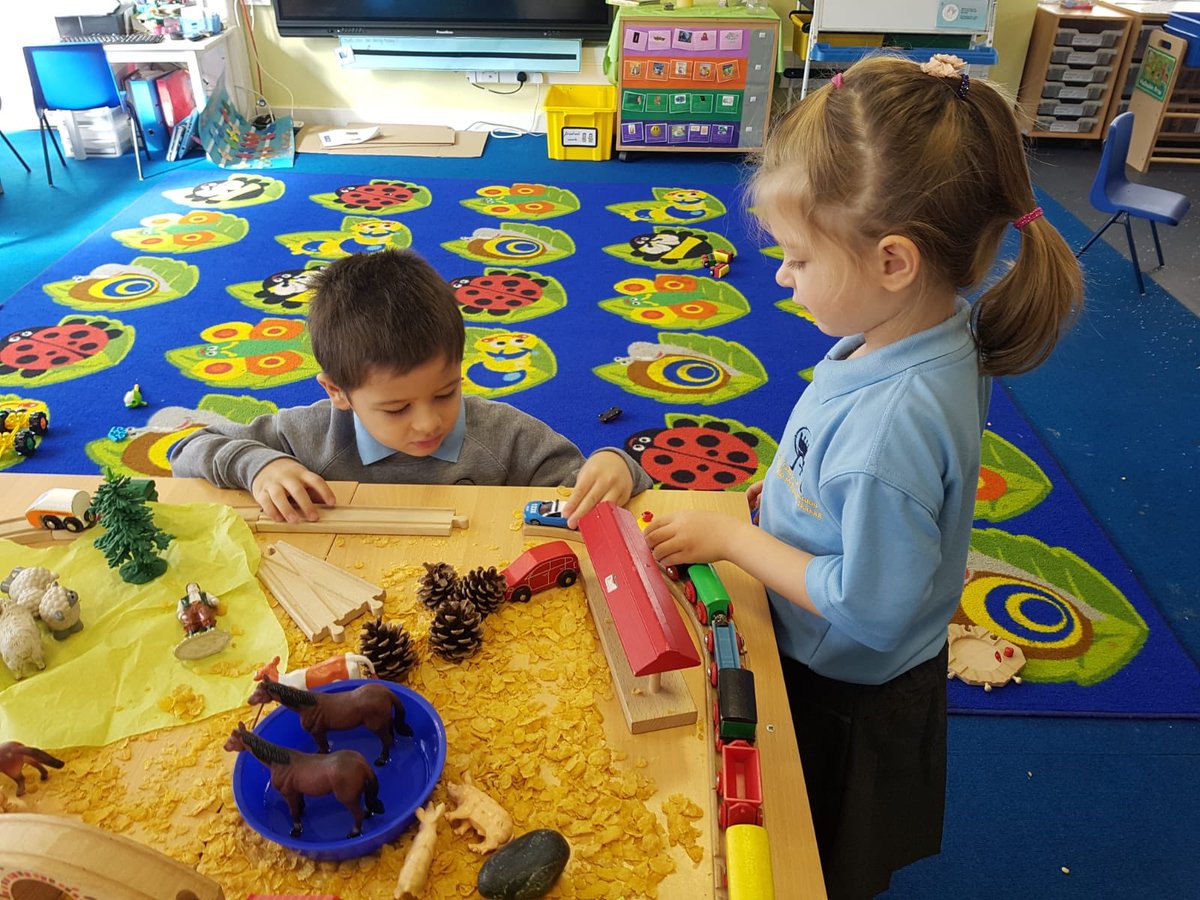ololn11's tweet photo. We were so delighted to have the first members of our Reception class start yesterday! They are having such a wonderful time and we are very lucky to have these wonderful children as part of our school community ๐ #schoolsreopening #receptionclass2020 https://t.co/sGDVMZKUIn