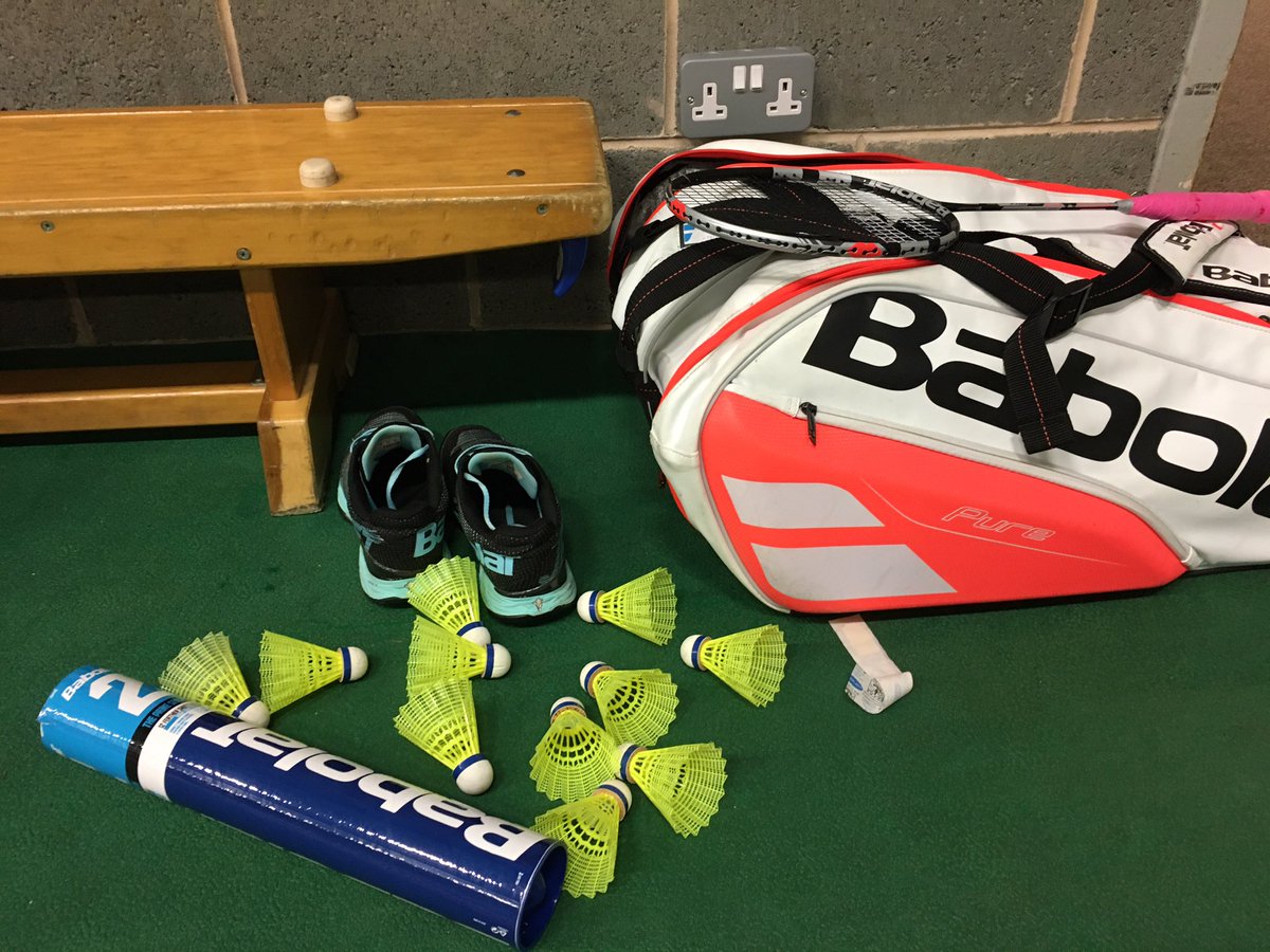 _Vive_Sport_'s tweet photo. #PotentialPerformance #badmintontraining is back! Awesome session, great to see everyone again. Some future stars here 💫🏸
•
•
•
#badminton #badmintoncoach #badmintonplayer #potential #performance @babolat @BabolatBad @BadmintonEnglnd @BE_North @Yorksbadders @Sport_England https://t.co/20DdkywbQz