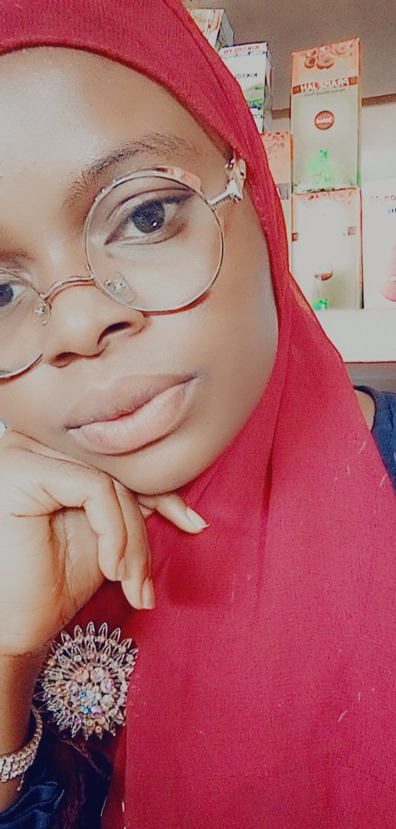 teefah_cakess's tweet photo. The face behind @teefah_cakess https://t.co/JMzs7tX4CO