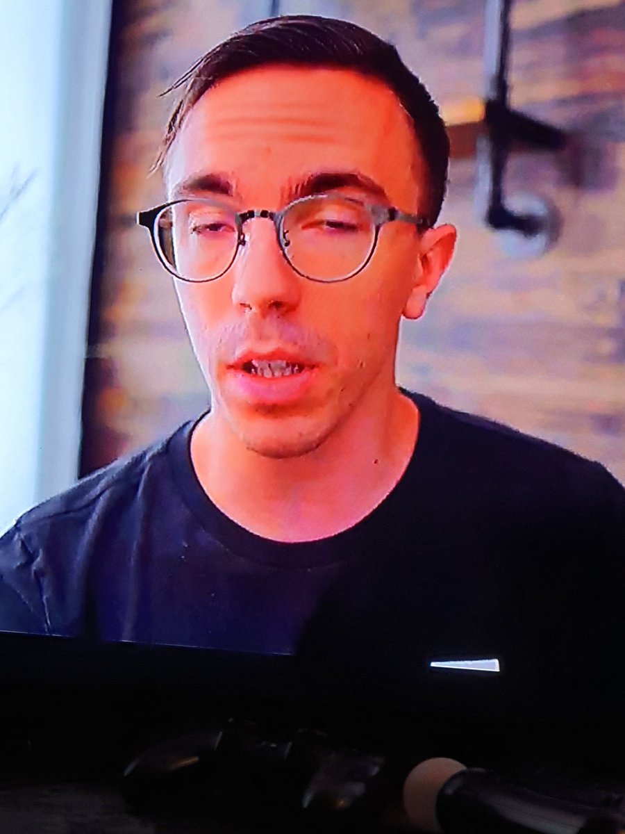 IngressFlower's tweet photo. @austinnotduncan I captured the perfect pause face for you https://t.co/fgq3TnKcFh