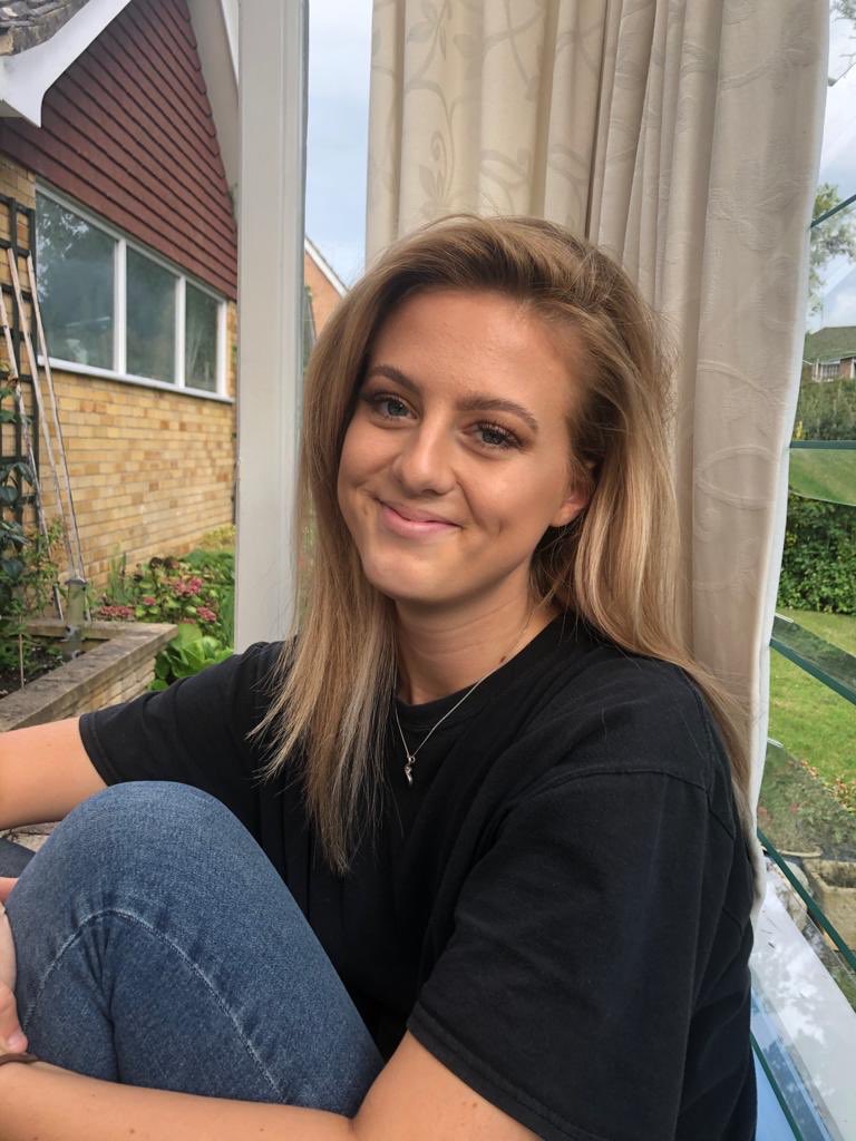 BUPhysioSociety's tweet photo. Hiya im Megan @mhughesphysio the level 5 rep for BU Physiotherapy Society and i will be tweeting throughout the day alongside our communication officer @mferrisphysio . Tag @BUPhysioSociety in any related posts for #worldphysiotherapyday HAPPY WORLD PHYSIOTHERAPY DAY EVERYONE❤️🩺 https://t.co/AQeNaMQdWA