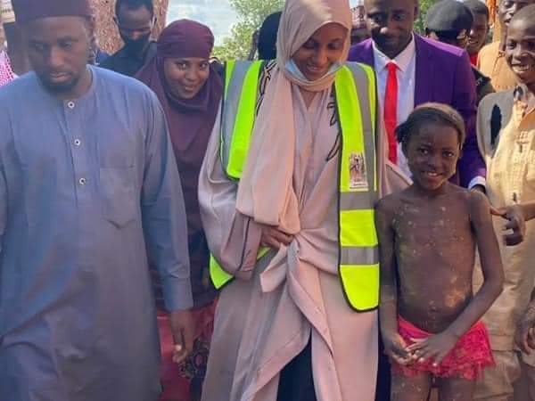 Ibellozauma's tweet photo. @SaifRikiji The office of @DHAZamfara under Hajiya @faikamarshal is up and doing supplying relief materials in worst hit areas like Bardoki of Gummi https://t.co/bqG8RijDQF