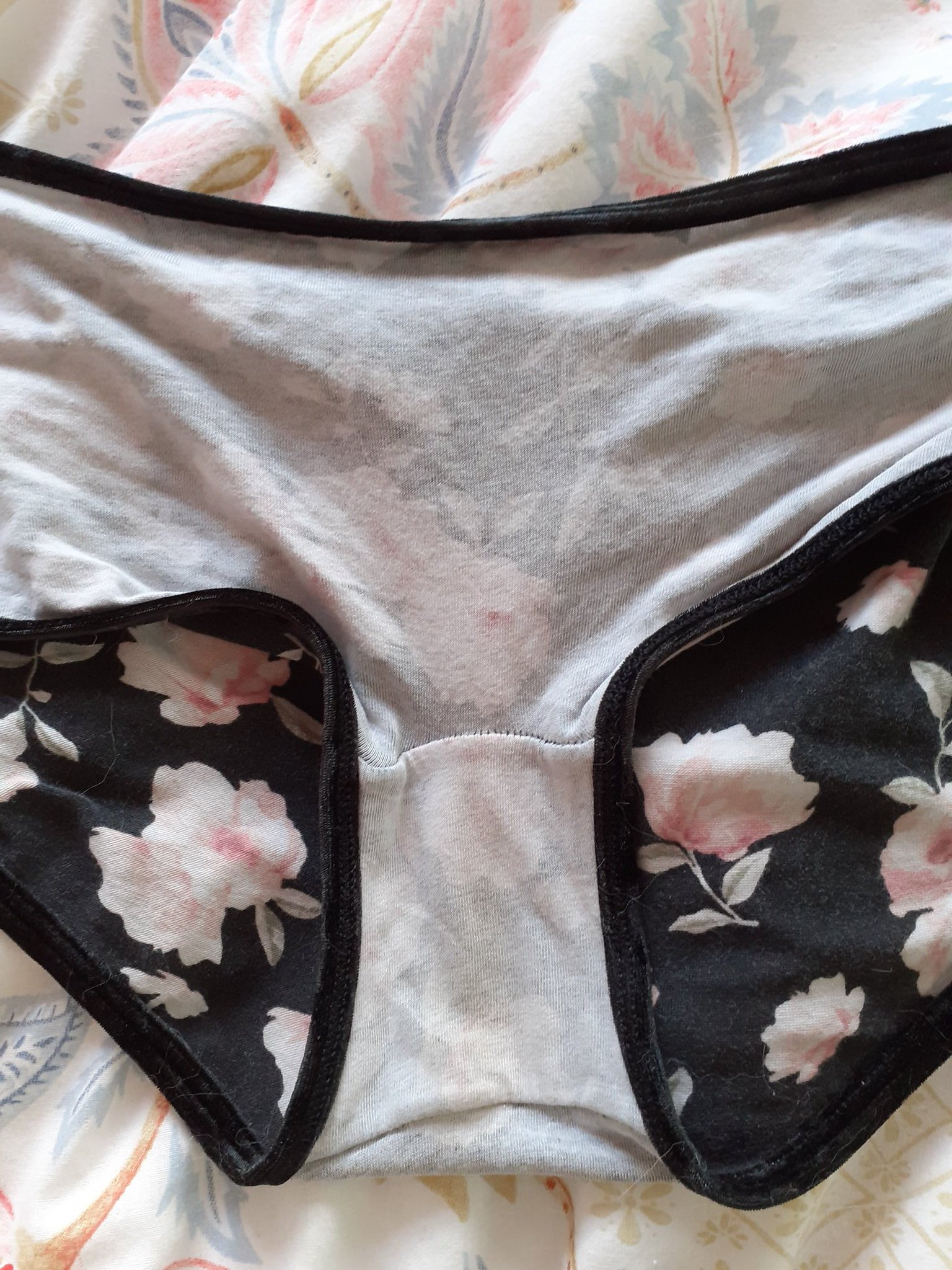 daughters panties  / X