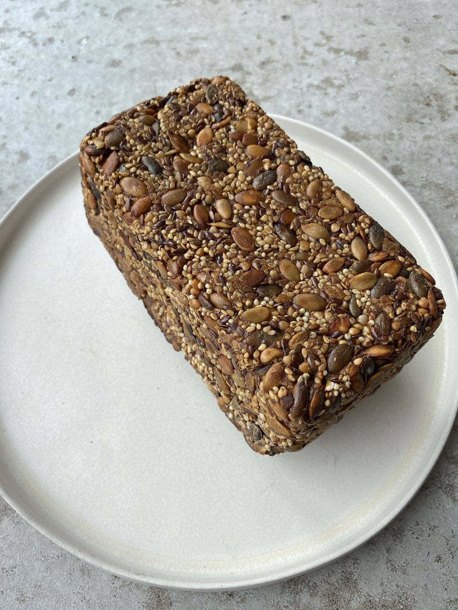 Plúr Bakery tweet media