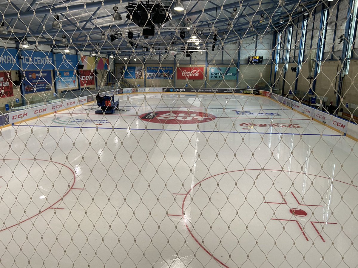 Nat_Ice_Centre's tweet photo. It’s happening!! Our first public skaters in over 5 months are ready and waiting to hit the freshest ice! https://t.co/29nh2XFUHN