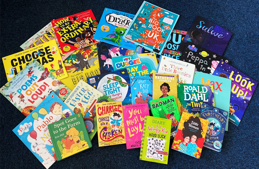 kpmguk's tweet photo. Today is #InternationalLiteracyDay and our volunteers are busy preparing the next phase of #ReadingtheFuture with @Literacy_Trust. Later this month, instant libraries will be installed in 150 primary schools, reaching over 22,000 pupils around the UK. https://t.co/0bRSfcM7sb