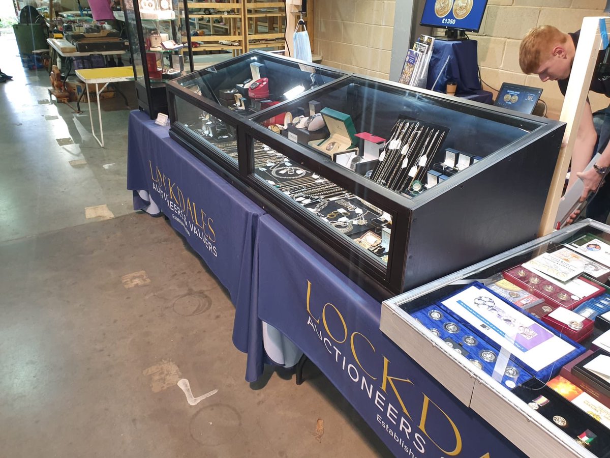 LockdalesLtd's tweet photo. Lockdales at #Ardingly #International #Antiques and #Collectors #Fair - come on down and visit our stall!
#Lockdales #auction #ICAF https://t.co/Co5iuinCgT