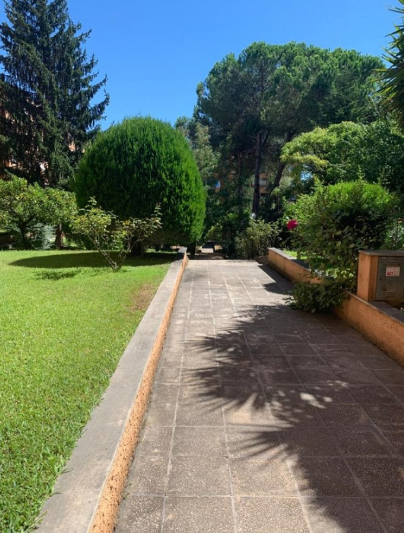 gruppomrcase's tweet photo. 📍 #ColleSalario / #PortadiRoma (Via Tina Di Lorenzo)
🏠 #Appartamento in vendita
▪️ 100 mq
▪️ 4° piano con ascensore
▪️ 2 camere, doppi servizi e posto auto

PER TUTTE LE INFORMAZIONI 👉 https://t.co/BoGZKDfubn

Gruppo #MrCase
Agenzia Corso Francia, 130
Tel 06 3340000 https://t.co/xP7wGjWxHc