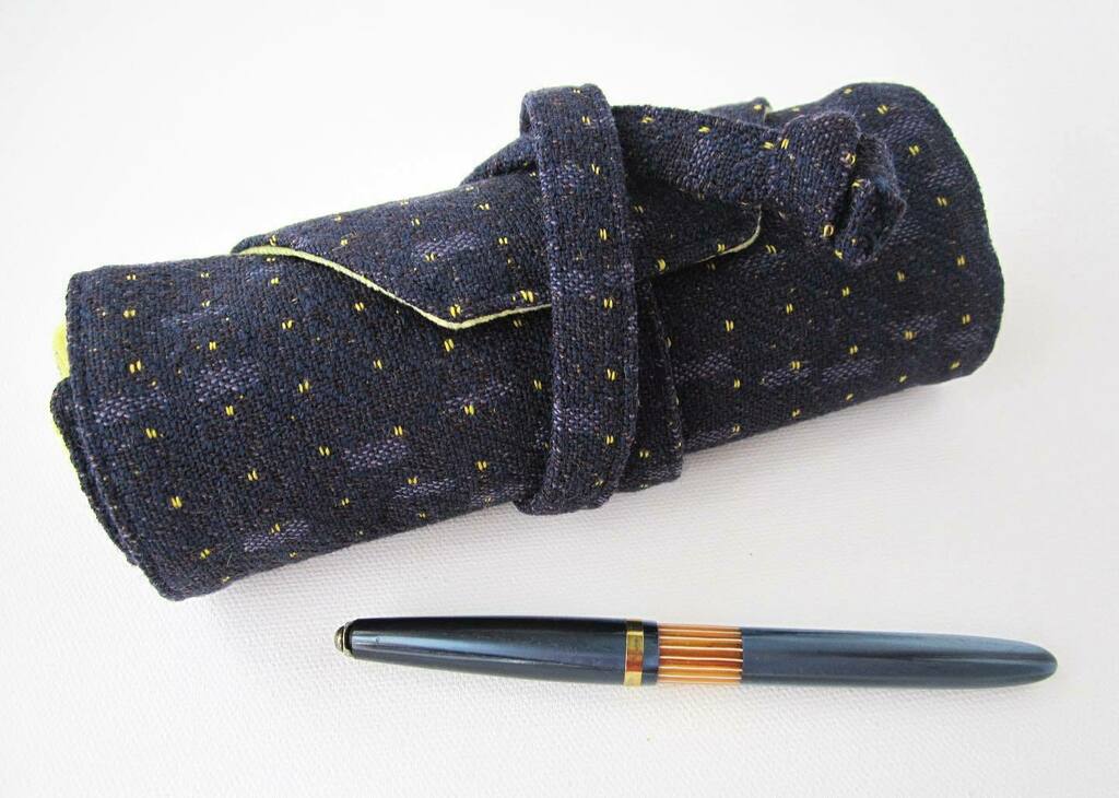 HurlestoneNZ's tweet photo. Rolled up and ready to go! Check out the Monarch pen roll at https://t.co/Pax6tt4e1o ๐
#hurlestonenz #newzealandmade #fountainpens #purple #penroll #penwrap #edc #penaccessories #fountainpensareawesome https://t.co/VapdvJ5psU https://t.co/dyZeQDBr1t