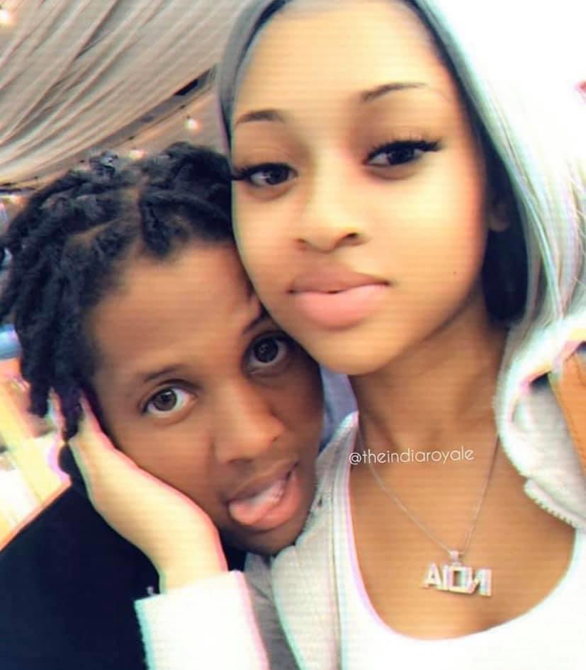 nfkpeezy's tweet photo. How I met  @lildurk VS. How y’all met Lil Durk 😭🙁🦅 https://t.co/s0CyeMnaLP