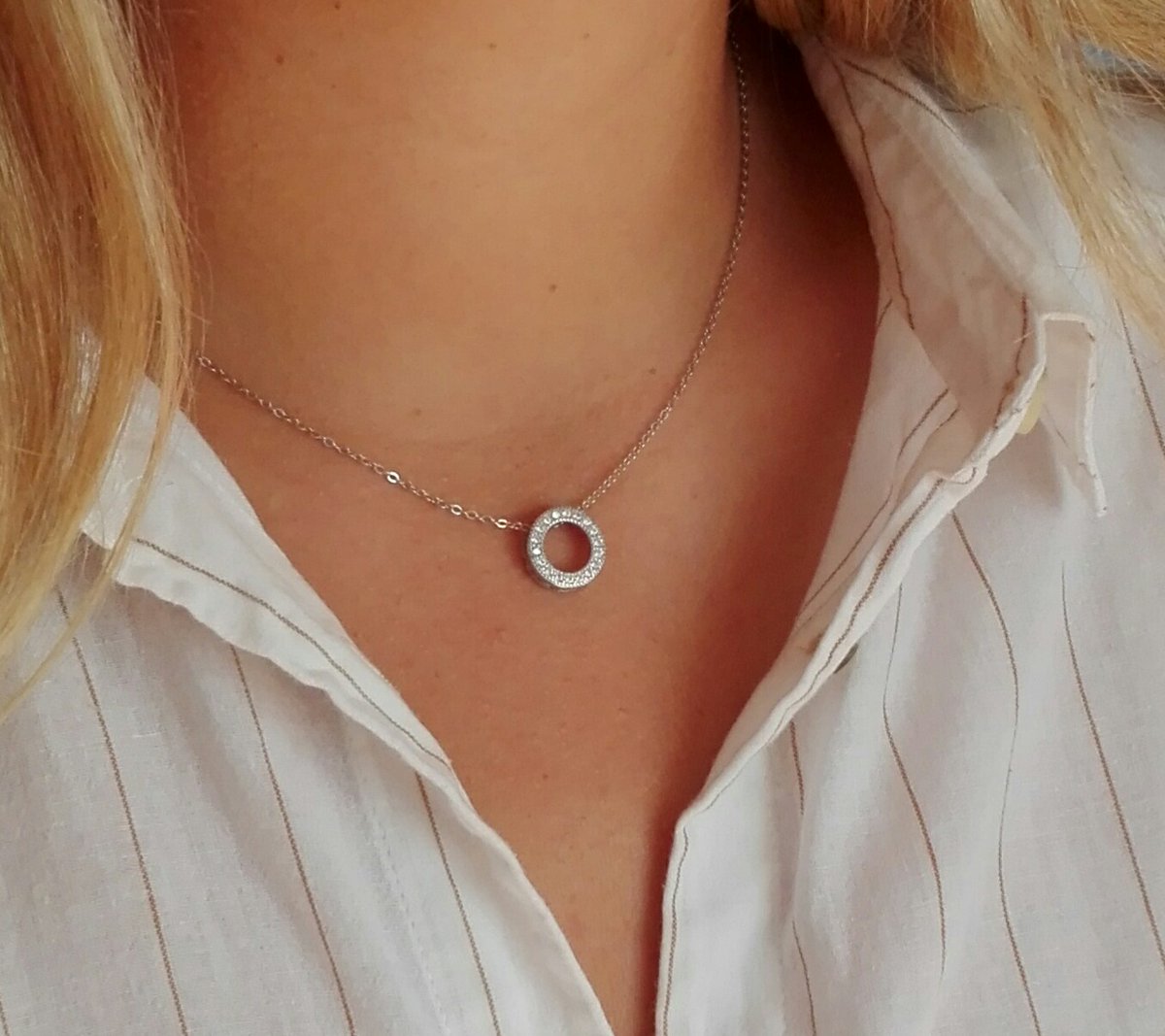 Nueva colección de colgantes en plata de ley y plata de ley bañada en oro. ¡Elige el tuyo y hazte con él!

PEDIDOS: 
📩 pastalinacomplementos@gmail.com
📞 635 92 50 24