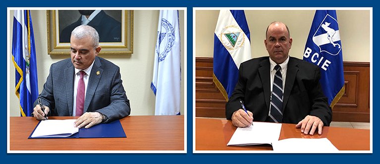 BancoCentralNI's tweet photo. BCN suscribe renovación de contrato de línea de crédito por US$200 millones con BCIE https://t.co/HbWfaOZpJM https://t.co/4Fj6cruXQz