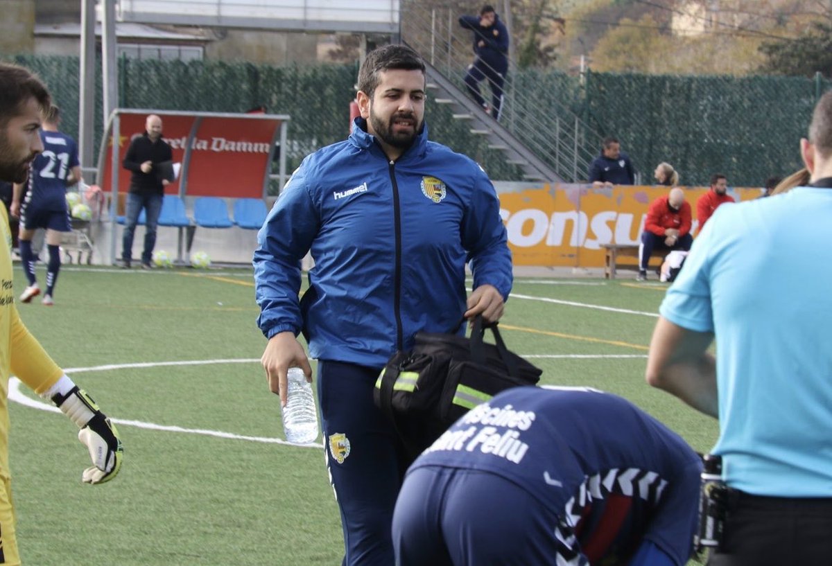 sommaresmefc's tweet photo. Avui, #DiaMundialdelaFisioterapia, és bo recordar que a Llagostera tenim els millors fisios 🤩: @edubardera i @RogerFernandezT! 👨🏻‍⚕️🔝 https://t.co/77Rbn7C3pA