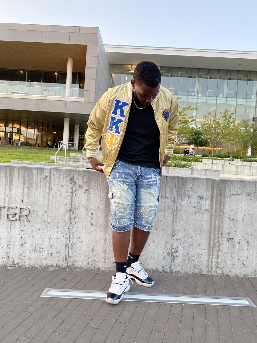 _jhalliday_'s tweet photo. Presidential Status🤟🏾 #MightyIZ https://t.co/xzMigyYcJS