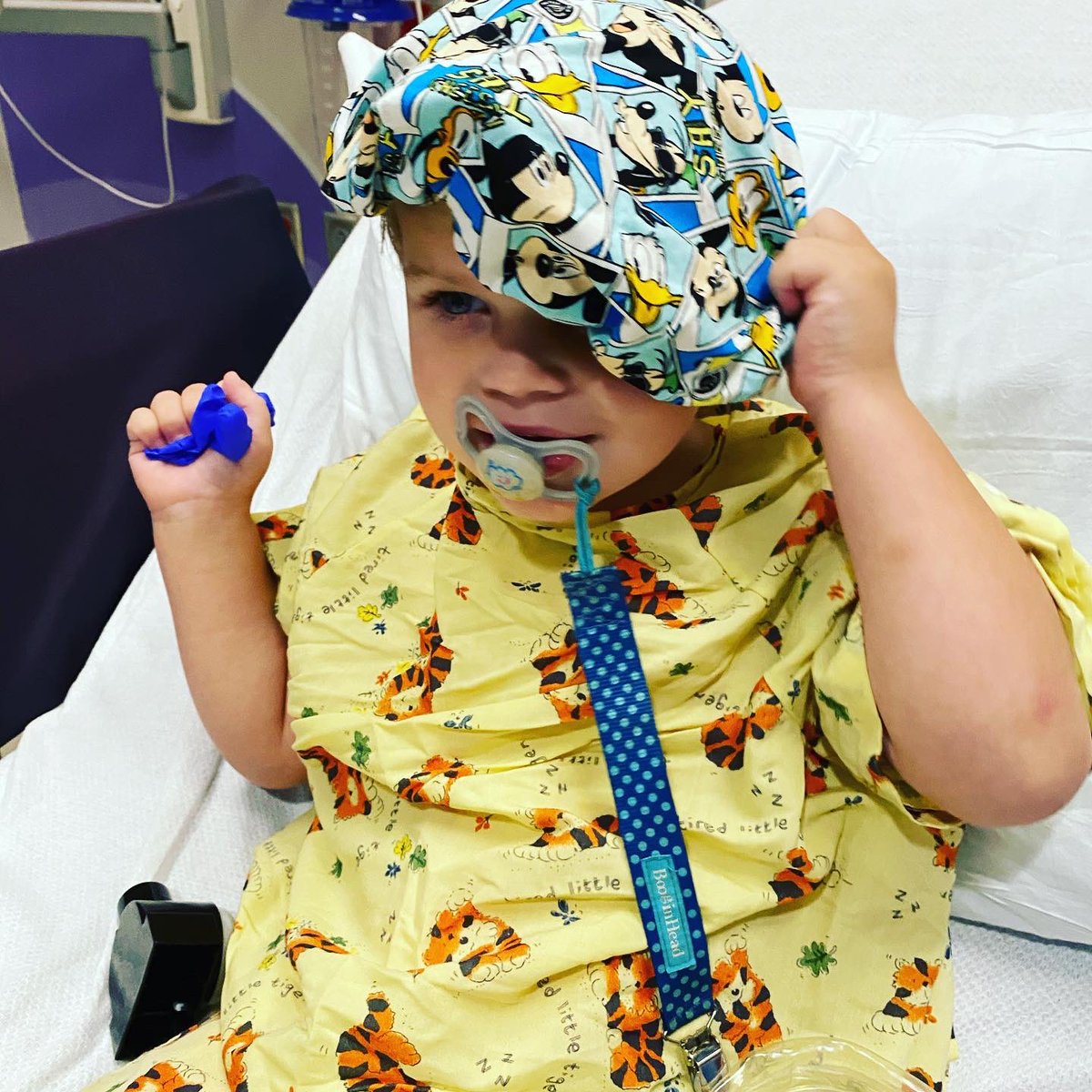 ItsOurWLife's tweet photo. We are getting ready for Griffins salivary gland injection procedure.  please send a little prayer that everything goes good! https://t.co/kRT3ezpcQ5