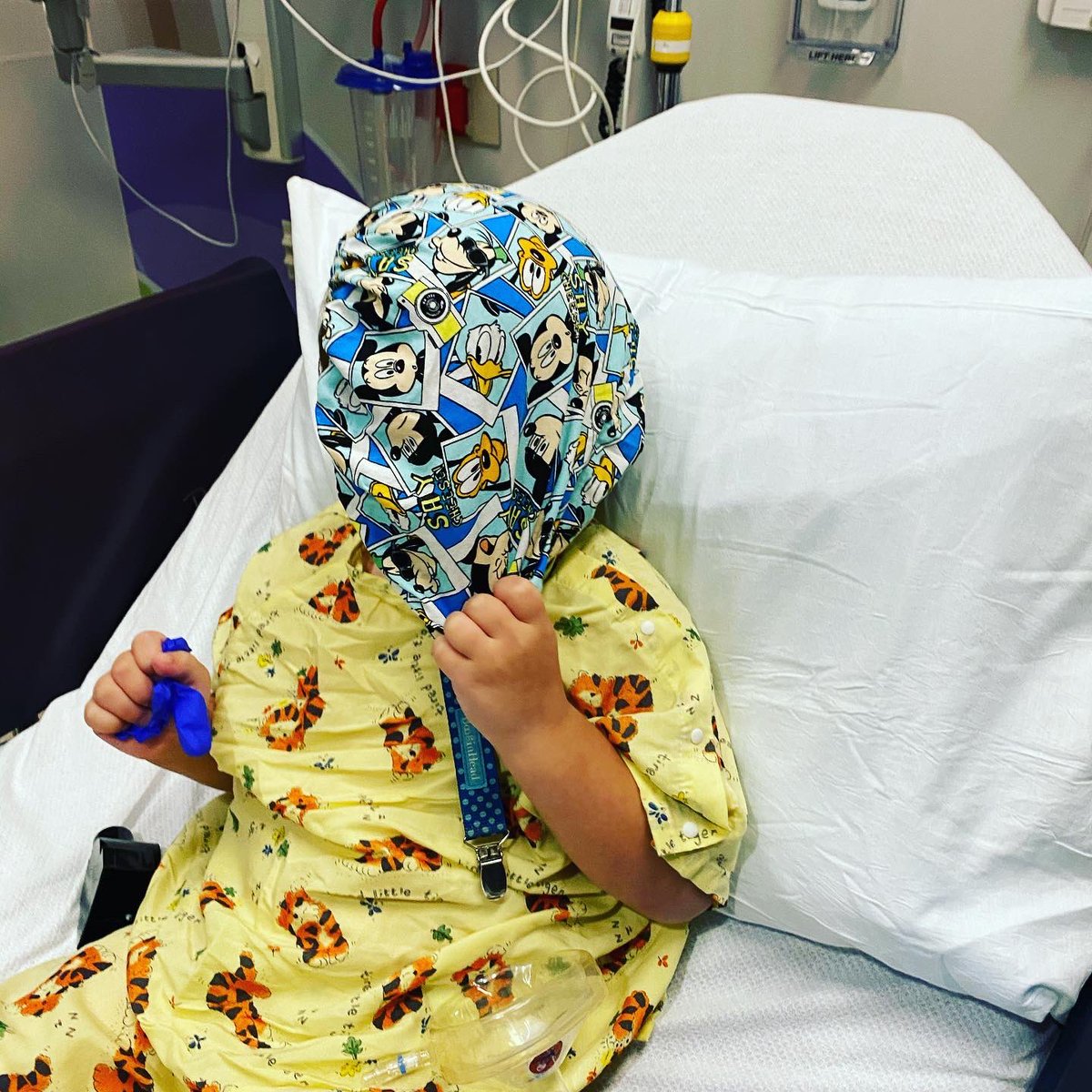 ItsOurWLife's tweet photo. We are getting ready for Griffins salivary gland injection procedure.  please send a little prayer that everything goes good! https://t.co/kRT3ezpcQ5
