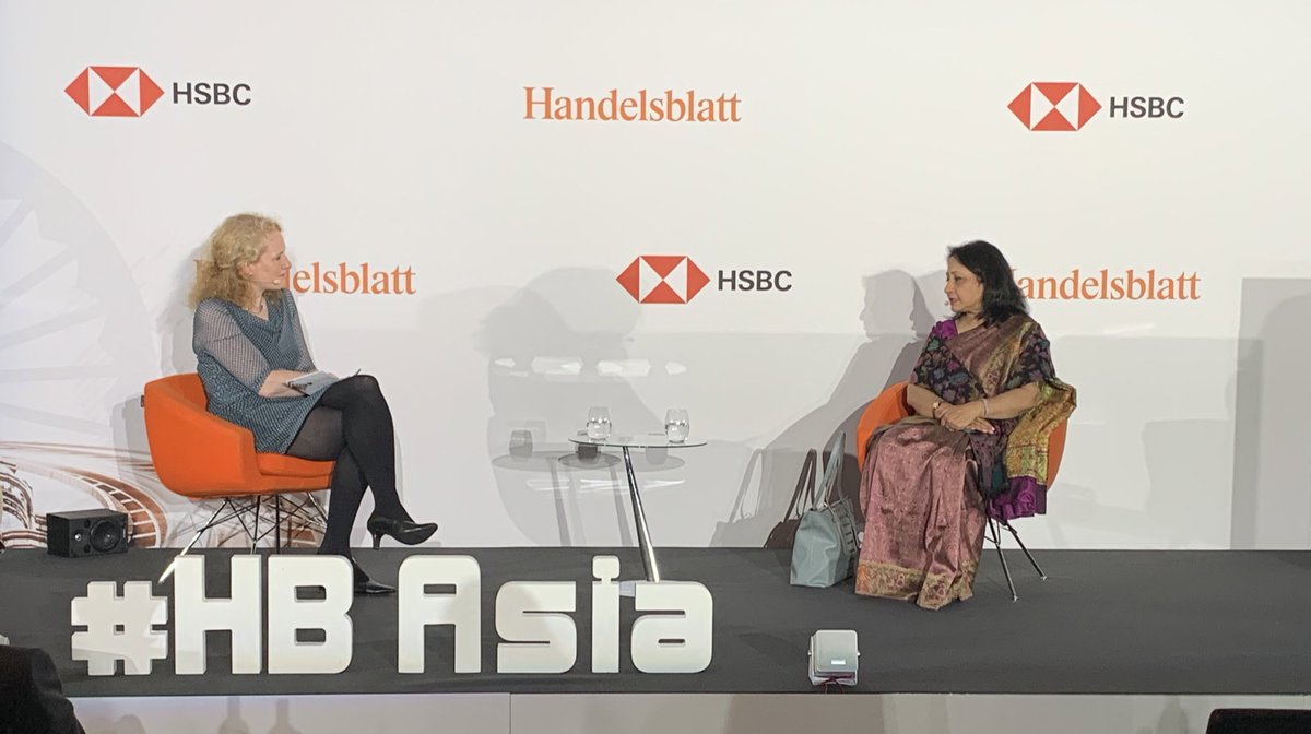 handelsblatt's tweet photo. Die #Coronakrise ist Thema zwischen @nicole_bastian1 und der Botschafterin der Republik #Indien, I. E. Mukta Dutta Tomar. Das Land ist hart getroffen, aber die Sterberate sei immerhin nicht ganz so hoch wie in anderen Ländern, die Bevölkerung verhältnismäßig jung. #HBAsia https://t.co/kv7X7p2w7Z