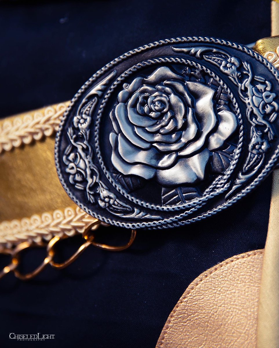 Wingedlight Cosplay tweet media