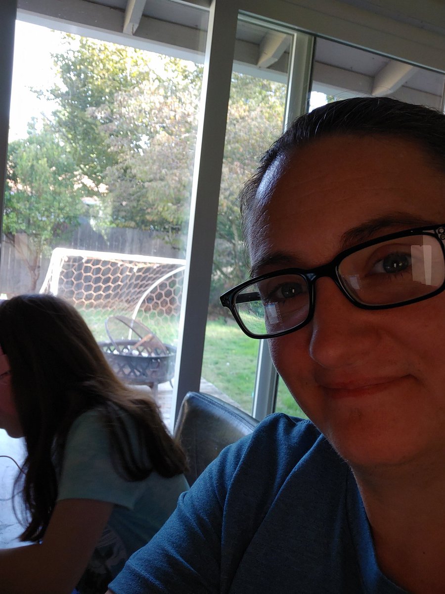 CourtneyKipp's tweet photo. Last week I was presenting to all of @Hyland at the Monday Morning Meeting. This week I am helping my little coworker with her first day of school. #hylandlife #hylander #WorkFromHome https://t.co/kDjlew0XyL