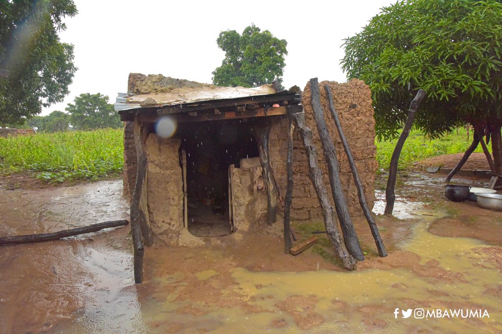 MBawumia's tweet photo. Today, on my Upper West regional tour, I visited 82-year-old madam Daari Pogo, a cured leper who I built a two bedroom house for following a Joy News documentary.  1/2 https://t.co/R9BlO0BegZ