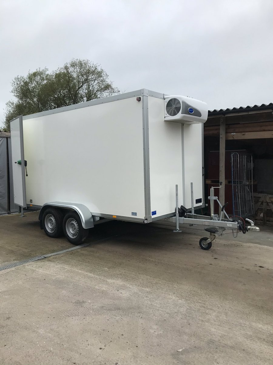 Will_Fridge's tweet photo. One of our RT004V fitted with curtains ready for collection tomorrow
#refrigeratedtrailer
#fridgetrailer
#freezertrailer
#fridge
#freezer
#trailer
#soldtrailer
#newtrailer
#collection
#curtains
#customtrailer https://t.co/WR8PekXtdo