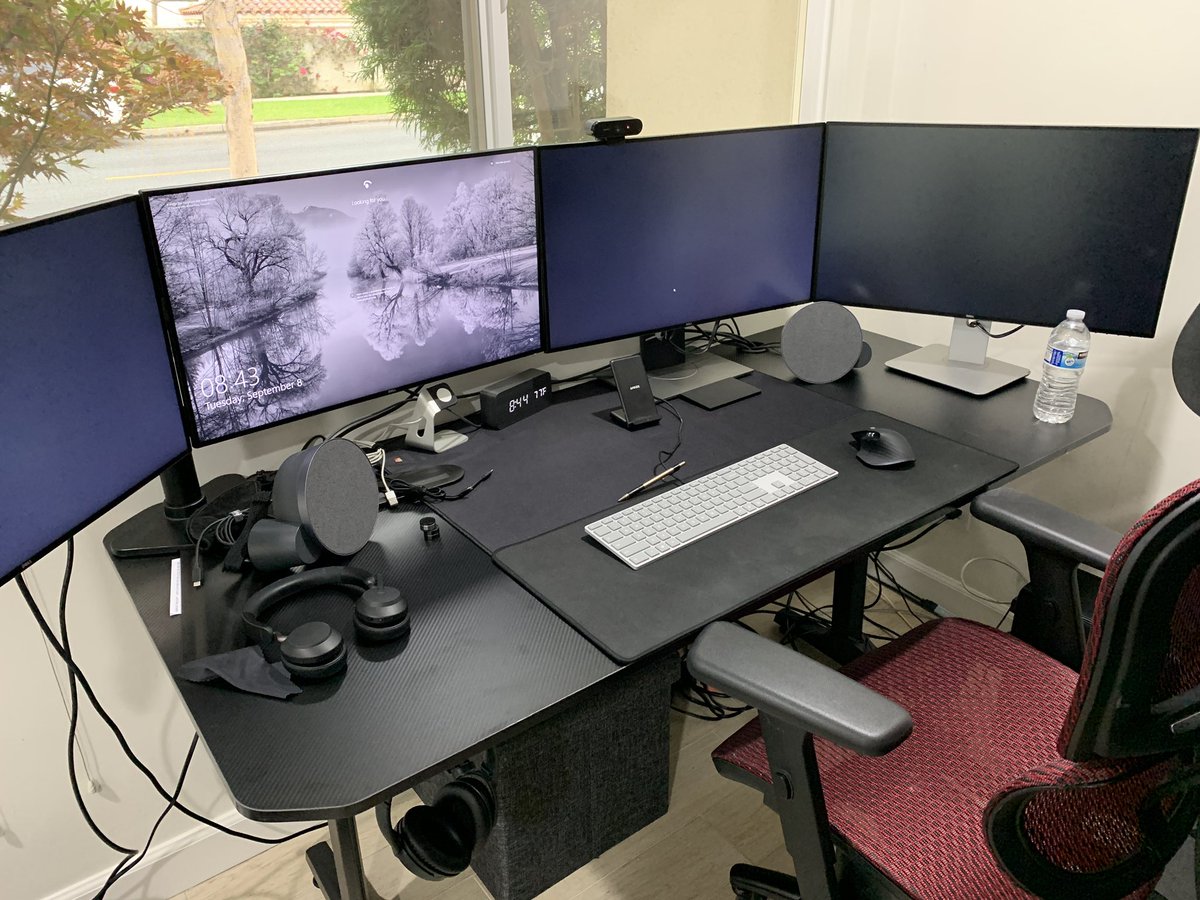 jessenowlin's tweet image. Still have some final wire cleanup to do but the new desk and home Command Center is setup!
#WFH #Battlestations #SupportingITSupport #ITManagement