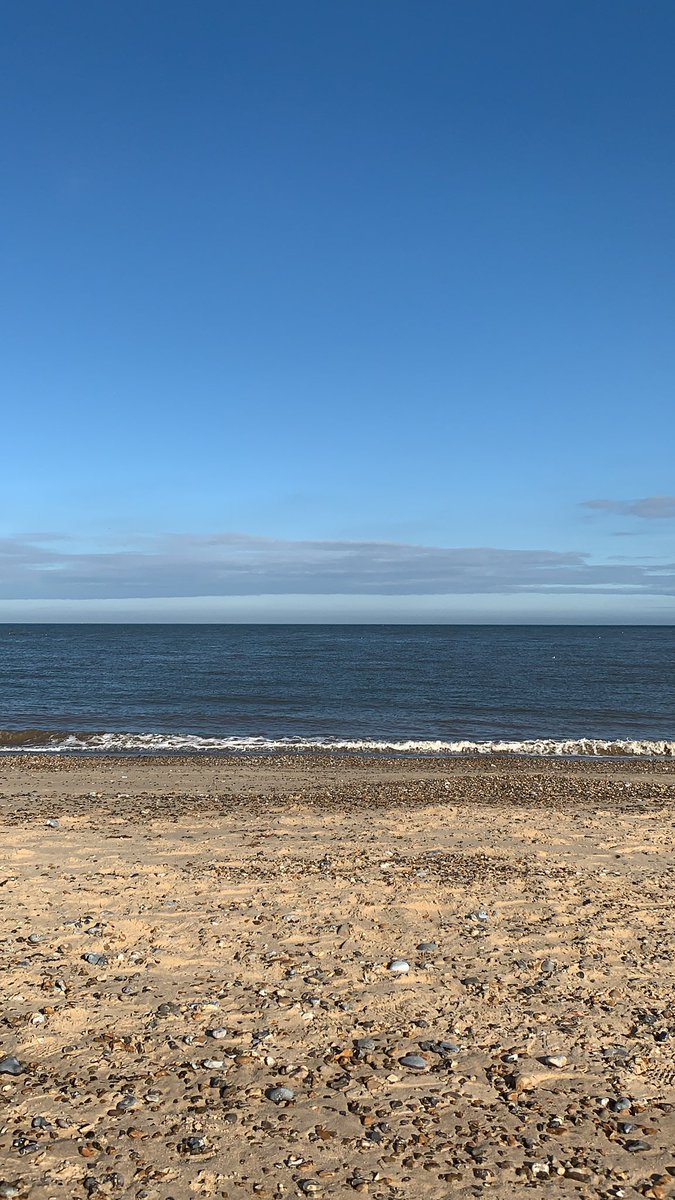 ZoeClarkOsteo's tweet image. Quite a high #ankylosingspondylitis pain and fatigue day today meant lots of sitting working from home. I enjoyed/needed it, but I’m now balancing it with a gentle walk and some sunshine! #restisrust #useitorfuseit