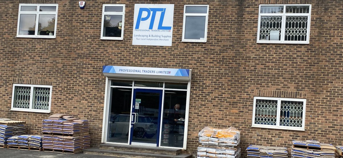 ProTradersBM's tweet image. Great to be moving into our new shop and counter 👍🏻