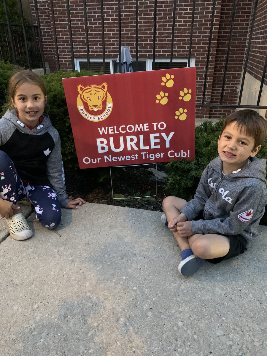 atsolis33's tweet photo. Zoe is a proud big sister to have her brother be a Burley Tiger. @dantsolis @BurleySchool @MsPlocher #WeAreBurley https://t.co/lf3nEbHcfn