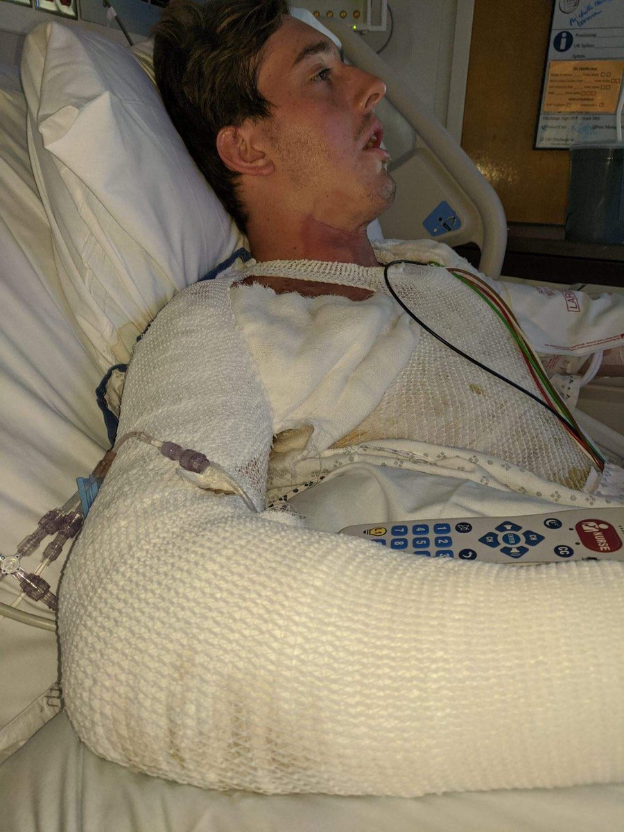 amberhawley28's tweet photo. Pls donate for my friends. There’s a long recovery ahead https://t.co/B4xmOmIbUn