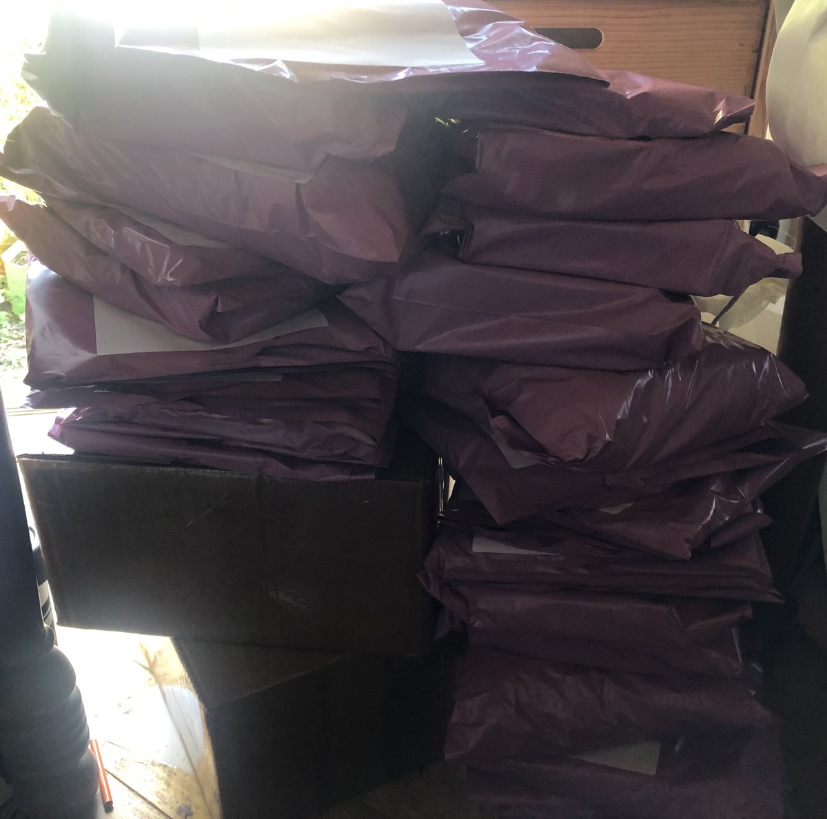 MalnutritionTF's tweet photo. MTF #UKMAW2020 resources ready for delivery to help organisations, older people and friends start conversations about weight loss and staying well. Want some too? Go to the MTF website to order ⁦@BAPENUK⁩ @lesleycarter22⁩ https://t.co/1uuapzr4zz